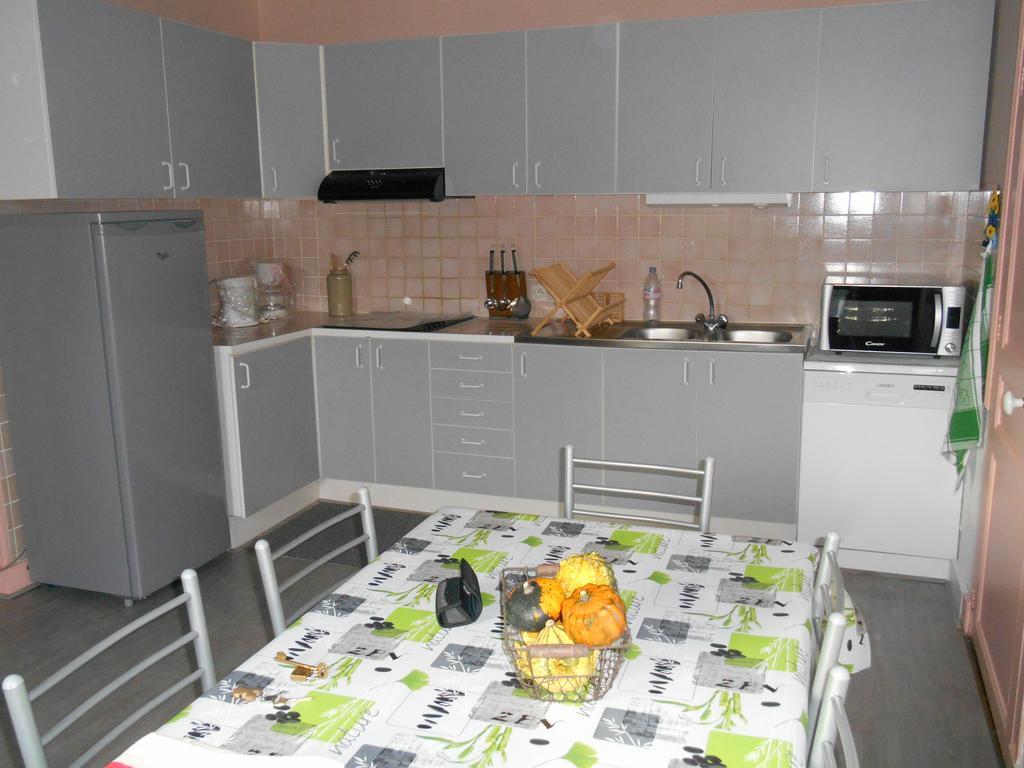 La Chaussee Des Ponts Noyers-sur-Cher Room photo